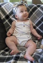 Load image into Gallery viewer, Baby Ribbed Outfit Set: White: 0M-24M
